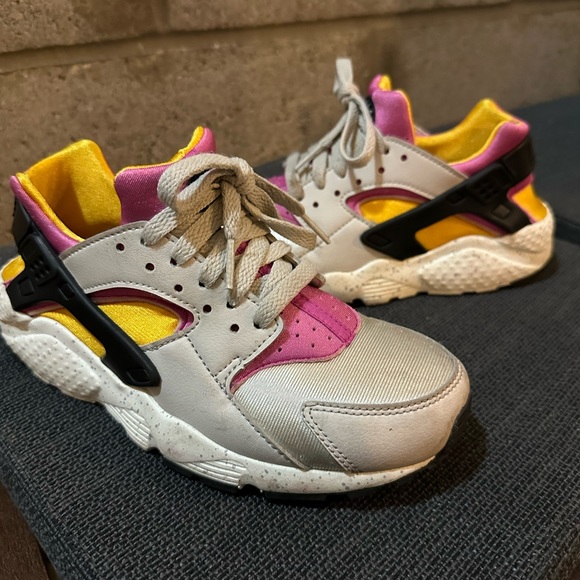 Kids’ Nike Air Huarache Grade School - Picture 4 of 5